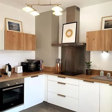 Traversant Elegant - Parking Prive Apartment Lyon
